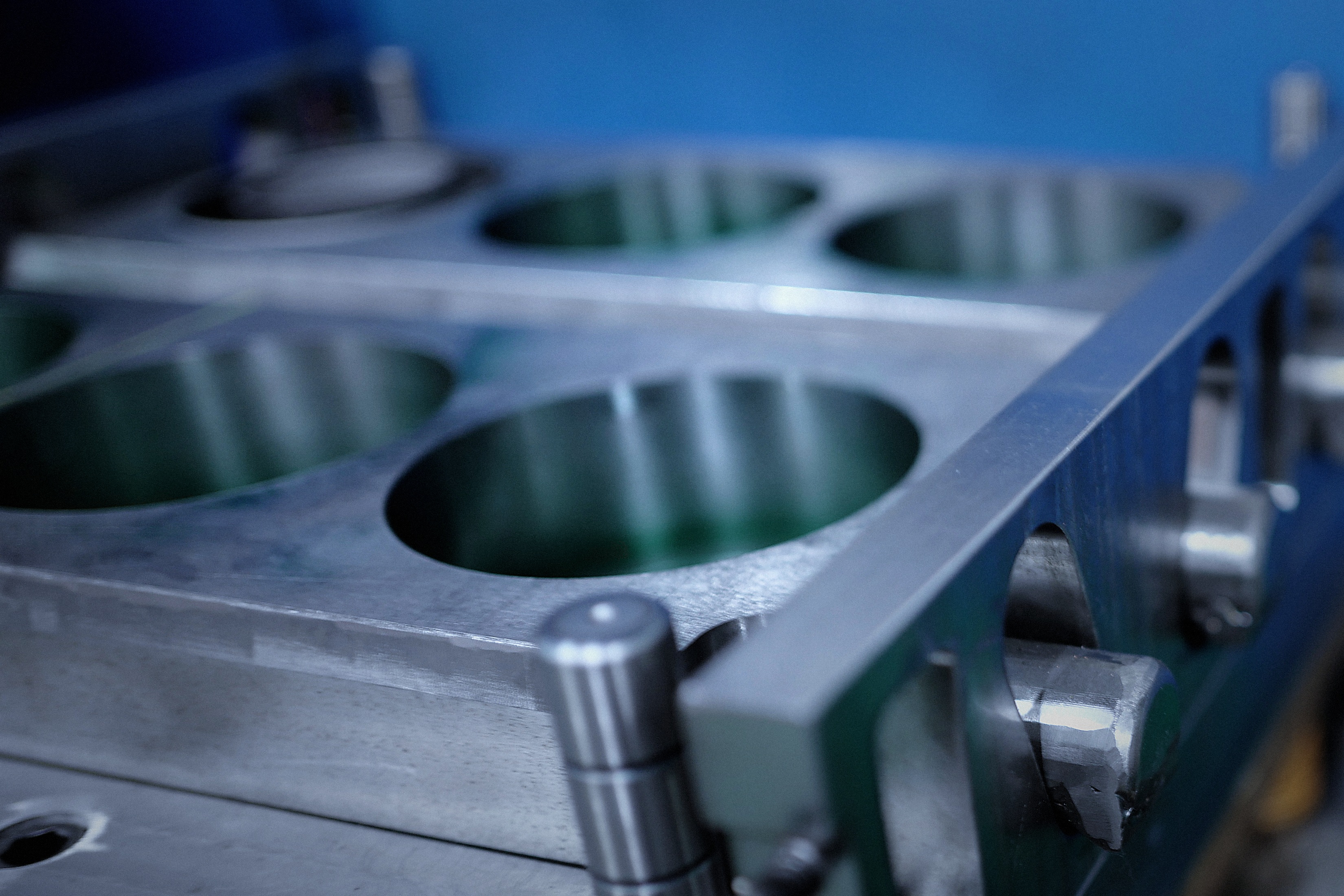 Custom molded rubber parts on multi-cavity mold